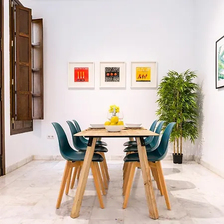 -malagasunapts- Premium Historical Citycentre Apartment
